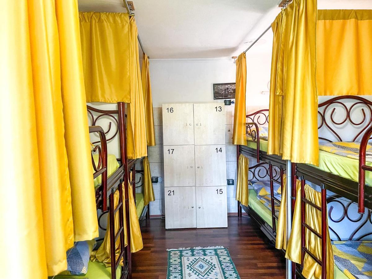 Hi Skopje Hostel Bagian luar foto